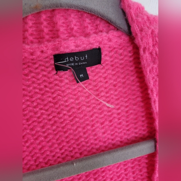NWOT Debit Pink Cloud Cardigan Medium - Picture 2 of 4